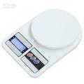 ELECTRONIC KITCHEN SCALE - WEIGHS UP TO 10KG