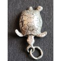Vintage Turtle Charm 4.5g (missing leg) - as per photograph