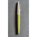 Vintage Parker Fountain Pen made in England (excellent condition) needs refill - as per photo