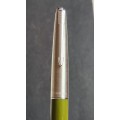 Vintage Parker Fountain Pen made in England (excellent condition) needs refill - as per photo