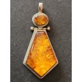 Vintage Sterling Silver and Amber Pendant 10.1g - as per photograph