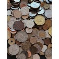 Mixed lot of World Coins 2 kg - as per photograph
