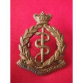 3839- GREAT BRITAIN - ROYAL ARMY MEDICAL CORPS QVC BRASS COLLAR BADGE