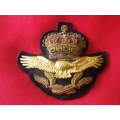 ROYAL RHODESIAN AIR FORCE - OFFICER'S BULLION PADDED CAP BADGE  - (7550)