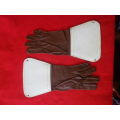 RHODESIAN ARMY MILITARY POLICE - PAIR LEATHER MOTORCYCLE GLOVES   - (5079)