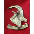 ZIMBABWE ARMOURED CORPS - CHROME BERET BADGE - SAME AS RhACR, ONLY LUGS DIFFER     (7884)
