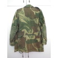 RHODESIAN ARMY - CAMMO COMBAT JACKET SIZE 2 -  NOTE TEAR AT BOTTOM FRONT + MINOR REPAIRS (8246)