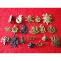 BRITISH ARMY WW2  LOT OF CAST BADGES - SEE PICS FOR QUANTITY AND QUALITY (8497)