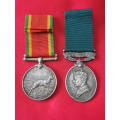 SOUTH AFRICA EFFICIENT SERVICE MEDAL + WW 2 AFRICA SERVICE MEDAL R.M. CRAWFORD    (4183)