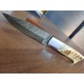 Handmade Damascus steel HUNTING  knife with RAM HORN handle scales. NEW STOCK!! !
