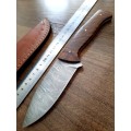 Handmade Damascus steel HUNTING Knife with Wooden handle scales, New stock !