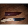 HANDMADE HUNTING KNIFE WITH WARTHOG HANDLE WITH GENUINE LEATHER SCABBARD