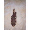 HUNTING KNIFE WITH STAINLESS STEEL FULL TANG BLADE AND HANDMADE HANDLE AND LEATHER SCABBARD