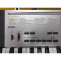 Casio LK260 keyboard + Stand