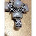 Pendant - Cross  Large Central faux Pearl + chain SILVER TONE metal