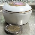 - Pill box+lid-Romantic Couple ceramic REUTTERS GERMANY PorcelainLOOK At My BUY NOW items NO WAITING