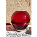 Vase + SEA SHELL- 1RUBY RED ART Glass Ovoid* Whitfriar style*Display Shells BUY NOW items NO WAITING