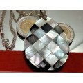 Genuine CHECKERED M o Pearl*Tear Drop Pendant *Silver Tone chain LOOK At My BUY NOW items NO WAITING