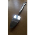 Collectible Carol Boyes cake lifter pewter handle with stainless steel spatula