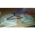 20 Wire Hangers R1 start bid
