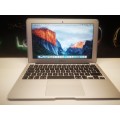 DO NOT MISS!*IMMACULATE**Apple Macbook Air*EARLY 2015*i5-5250U*4GB RAM*128GB SSD*BACKLIT*27CYCLES!
