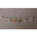 Sterling Silver Vintage Charm Bracelet. 9.37g. 15cm.