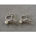 Stunning Sterling Silver Vintage `VAN DELL` Pearl Earrings. 3.8g. 23x12mm.