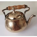 Brass Kettle with Swing handle. Made in India. 287g.