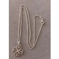 Sterling Silver Necklace with Four Leaf Clover. 4.8g. 45cm.