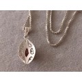 Sterling Silver Necklace with Garnet Pendant. 4.8g. 55cm.
