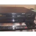 Sony VHS HIFI. SLV-757. VHS VIDEO RECORDER.