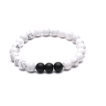 White howlite and black stone beads bracelet
