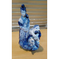 Chinese blue and white figurine