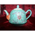 ORIENTAL TEAPOT WITH 2 CUPS