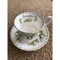 Royal Albert : Flower of the month cup & saucer (January)