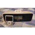 Philips DC 200/12 IPOD Docking Station with USB, AUX and Radio, IPOD Nano included