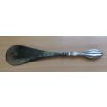 Antique silver-handled shoehorn made by William Devenport of Birmingham 1903