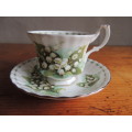 ROYAL ALBERT DUO - FLOWERS OF THE MONTH SERIES, MAY "SWEET LILY OF THE VALLEY"