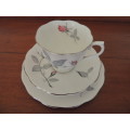 ROYAL ALBERT TEA SET - "TRENT ROSE" - 20 Pieces