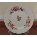 ROYAL ALBERT CAKE/SIDE PLATE - "MOSS ROSE"