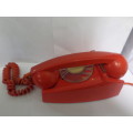 VINTAGE RED DIAL PHONE