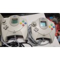 Sega Dreamcast Console With x2 Controllers and 10 Games