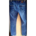 Mens Guess Jeans, Slim Straight,  Size 31- 32