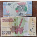 Madagascar 200 and 10000 Ariary note set