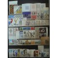 France 1985 lot of 47 MNH stamps + 2 booklets - CV$130+