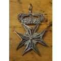 Unusual filigree Maltese cross with crown pendant, early 20th century