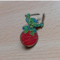 Vintage TMNT Donatello & Leonardo lapel pin badges 1989 & 1990