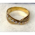 9ct Beautiful Yellow Gold Ladies Ring with Cubic Zirconia
