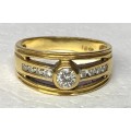 Charming 18ct yellow gold diamond ring.