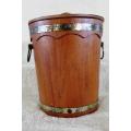 Vintage Ice Bucket - Made out of wood and Plastic on the inside - 16 x 16 x 19.5 cm